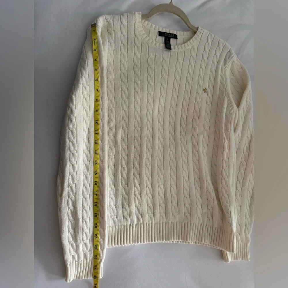LIKE NEW - Ralph Lauren Cable Knit Sweater Cream XL, Gold RL crest - Picture 8 of 8